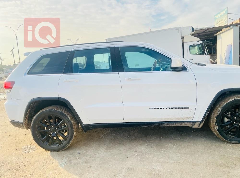 جيب جراند شيروكي